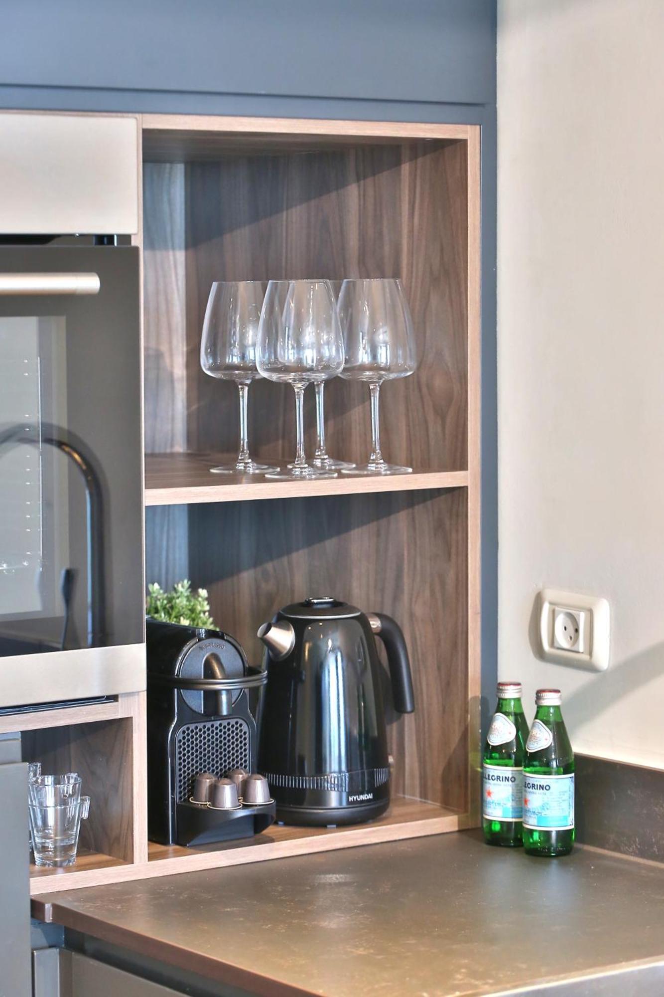 Luxury Suites By Notaly Ariel - Carmel Beach Haifa Bagian luar foto