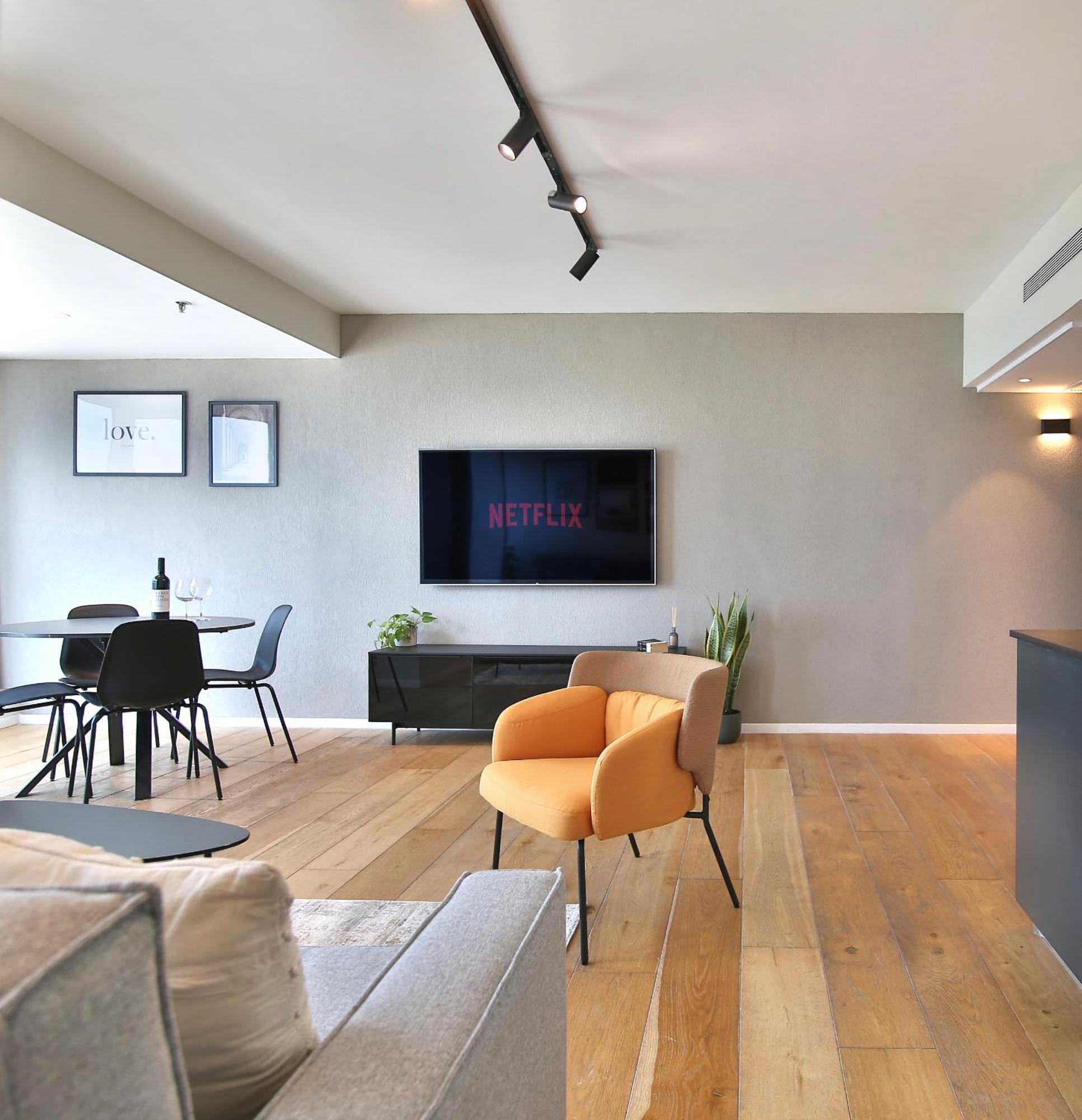 Luxury Suites By Notaly Ariel - Carmel Beach Haifa Bagian luar foto